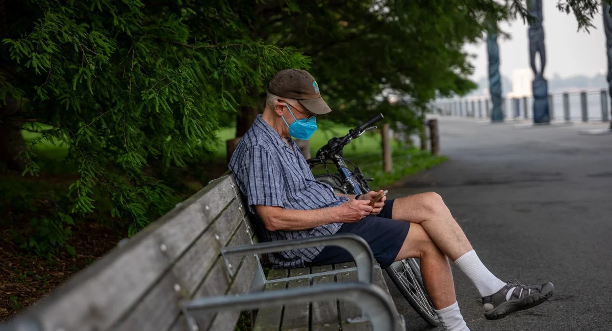 Smoke, Dirty Rain, and Flash Floods: NYC's Grim Weekend Forecast (2026)